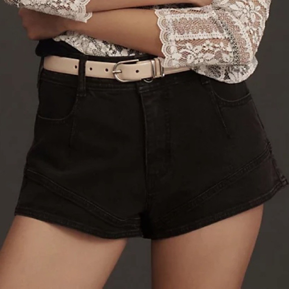 Pilcro NWT Micro Denim‎ Shorts Cuffed Black Sz 29 Flattering High Diagonal Cut - Picture 2 of 11